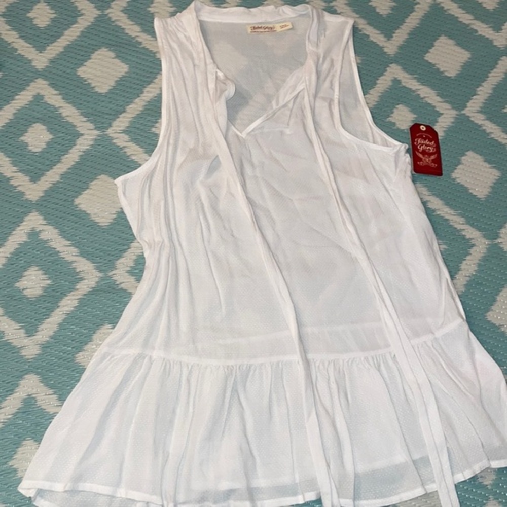 NWT! White Tank Sheer Small